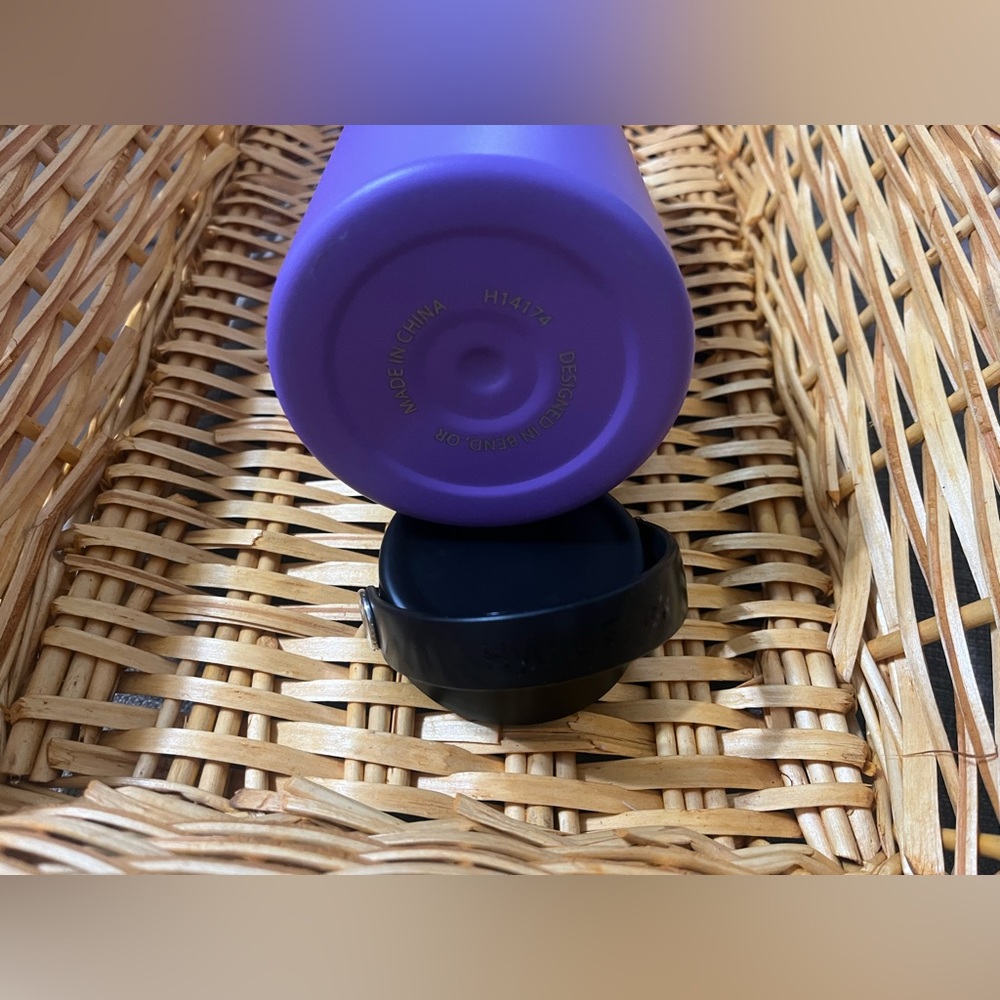 Hydro Flask - Picture 3 of 3